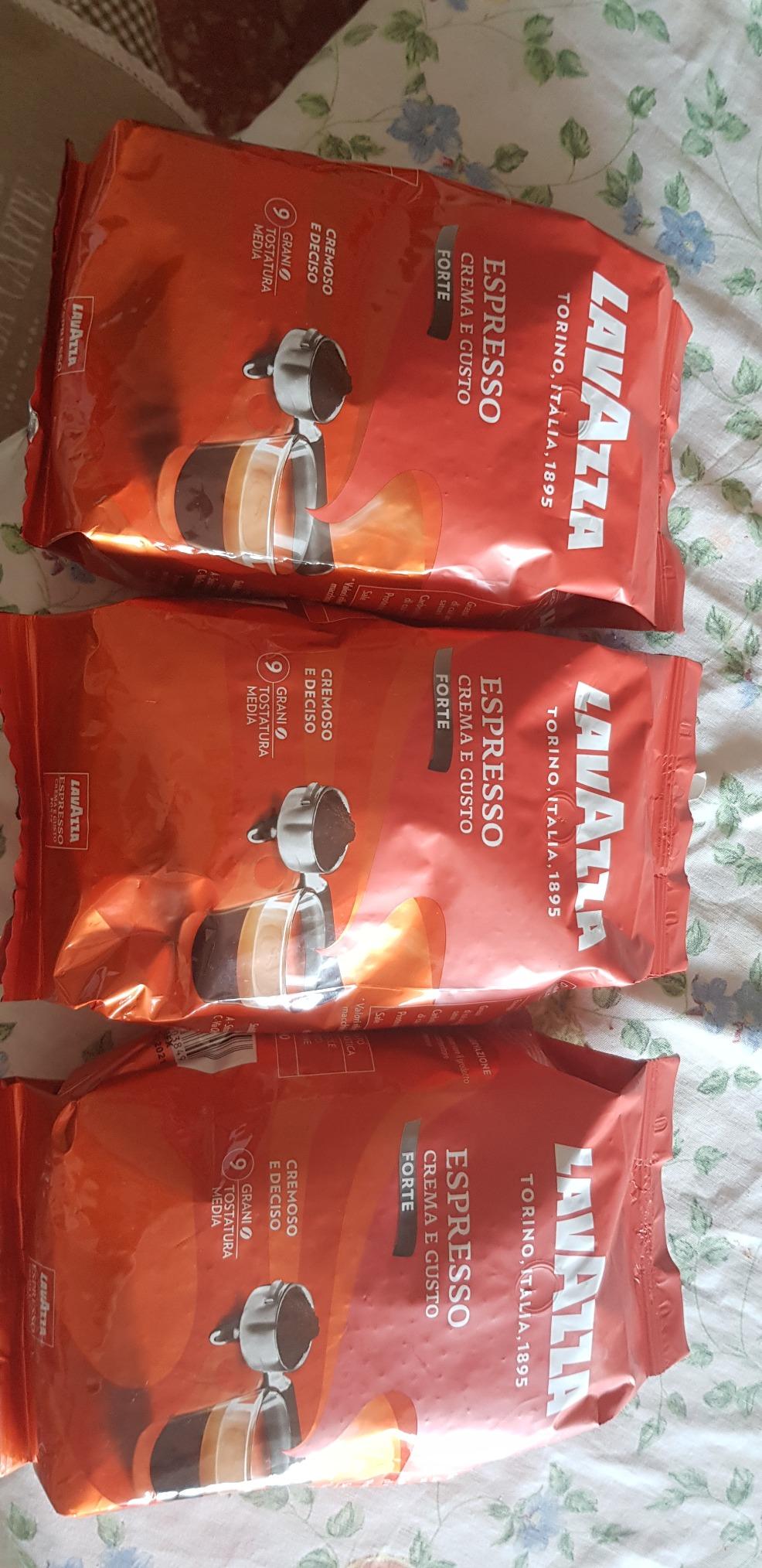 Lavazza Crema e Gusto Forte caffè in grani 1 kg spezie intenso