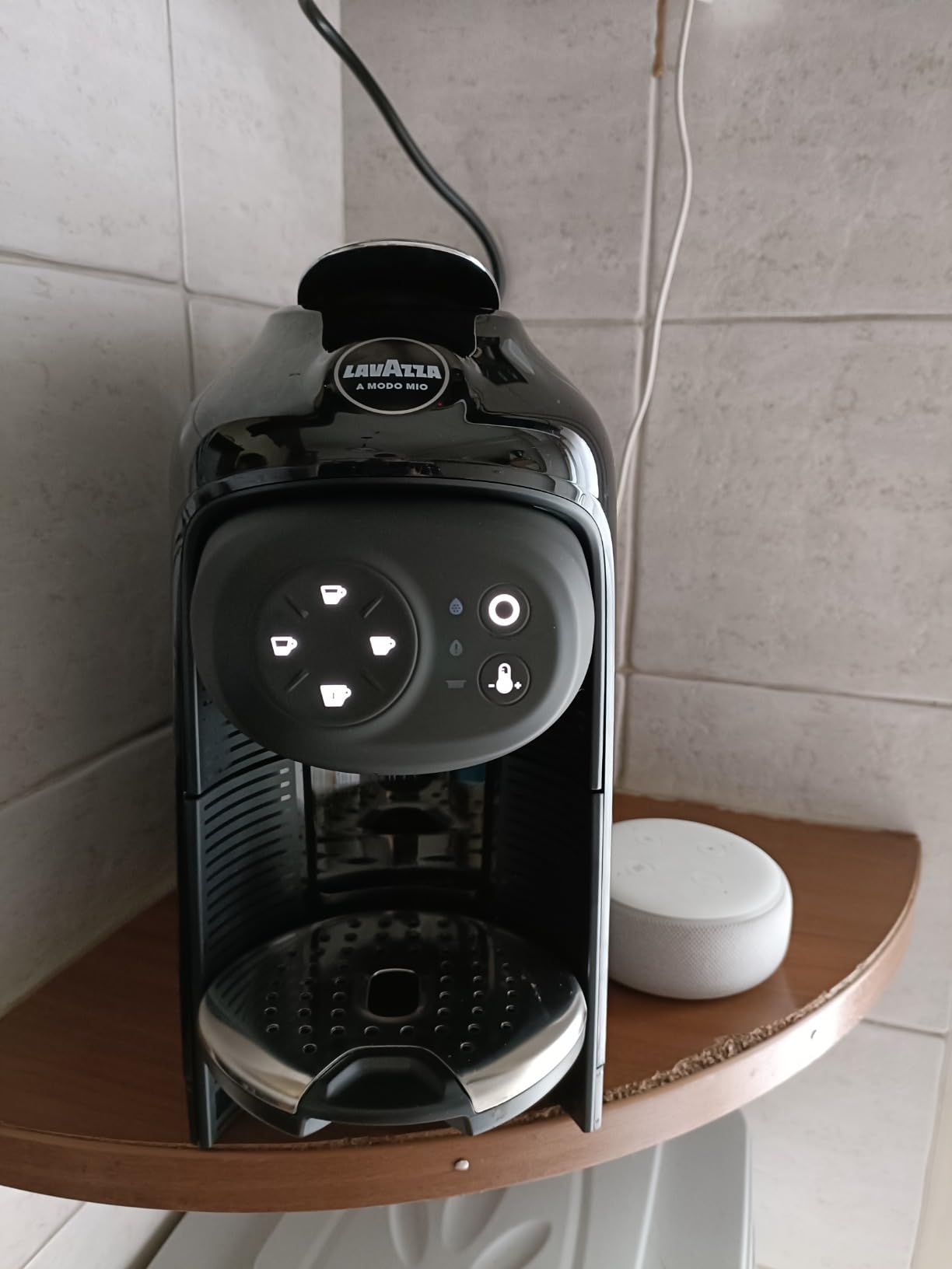 Lavazza Idola macchina A Modo Mio nera touch 64 capsule