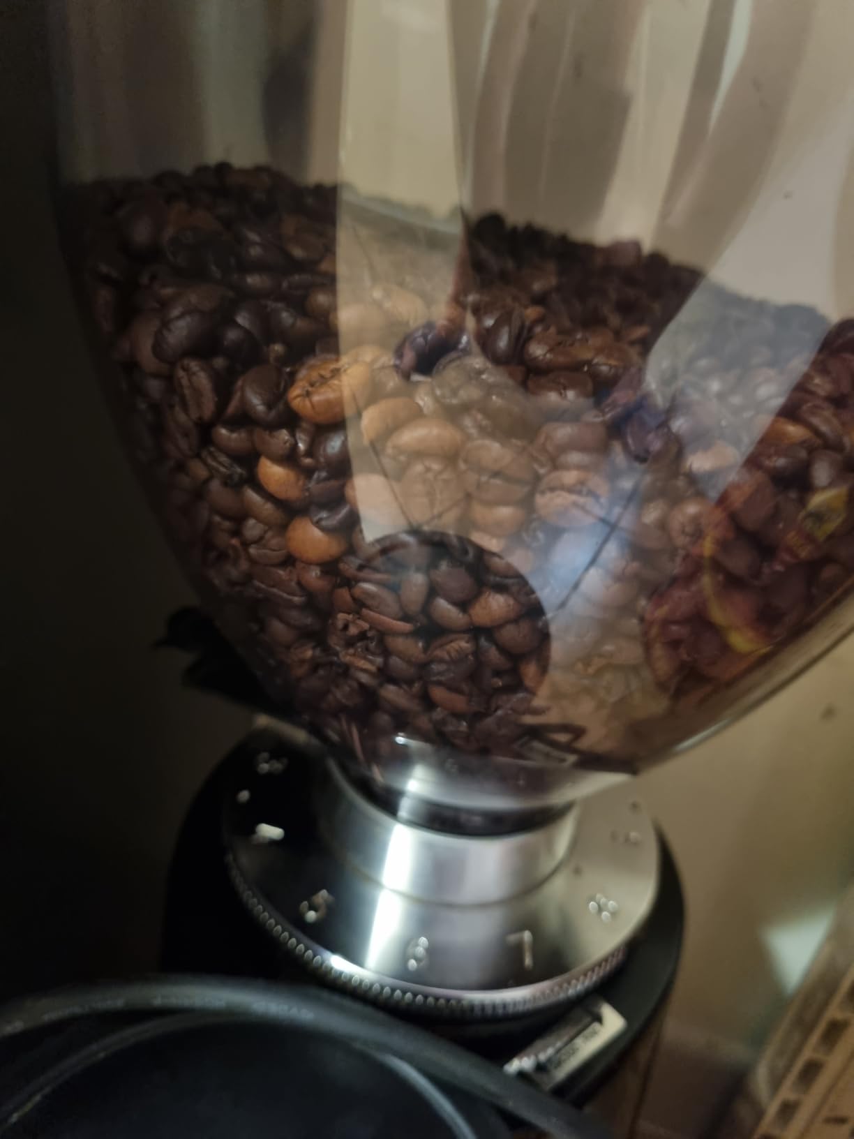 Lavazza Crema e Gusto Forte caffè in grani 1 kg spezie intenso