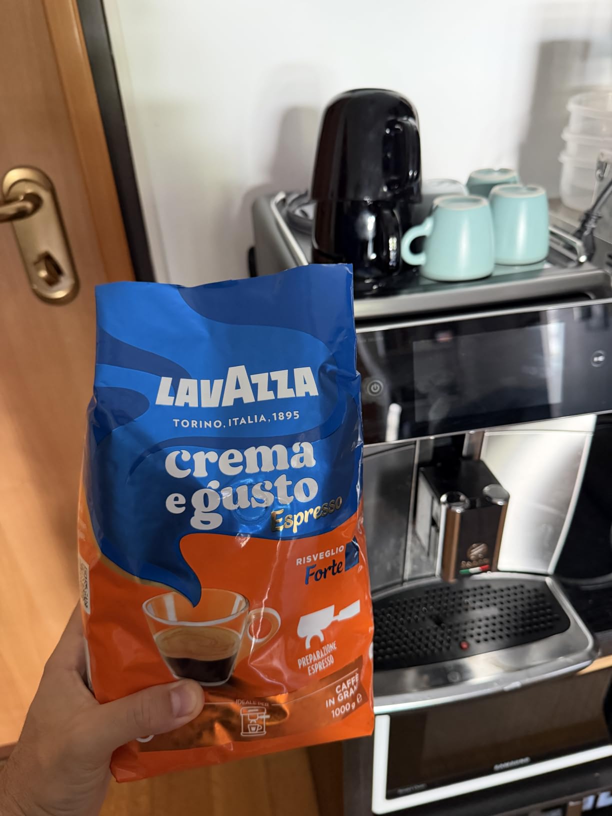 Lavazza Crema e Gusto Forte caffè in grani 1 kg spezie intenso
