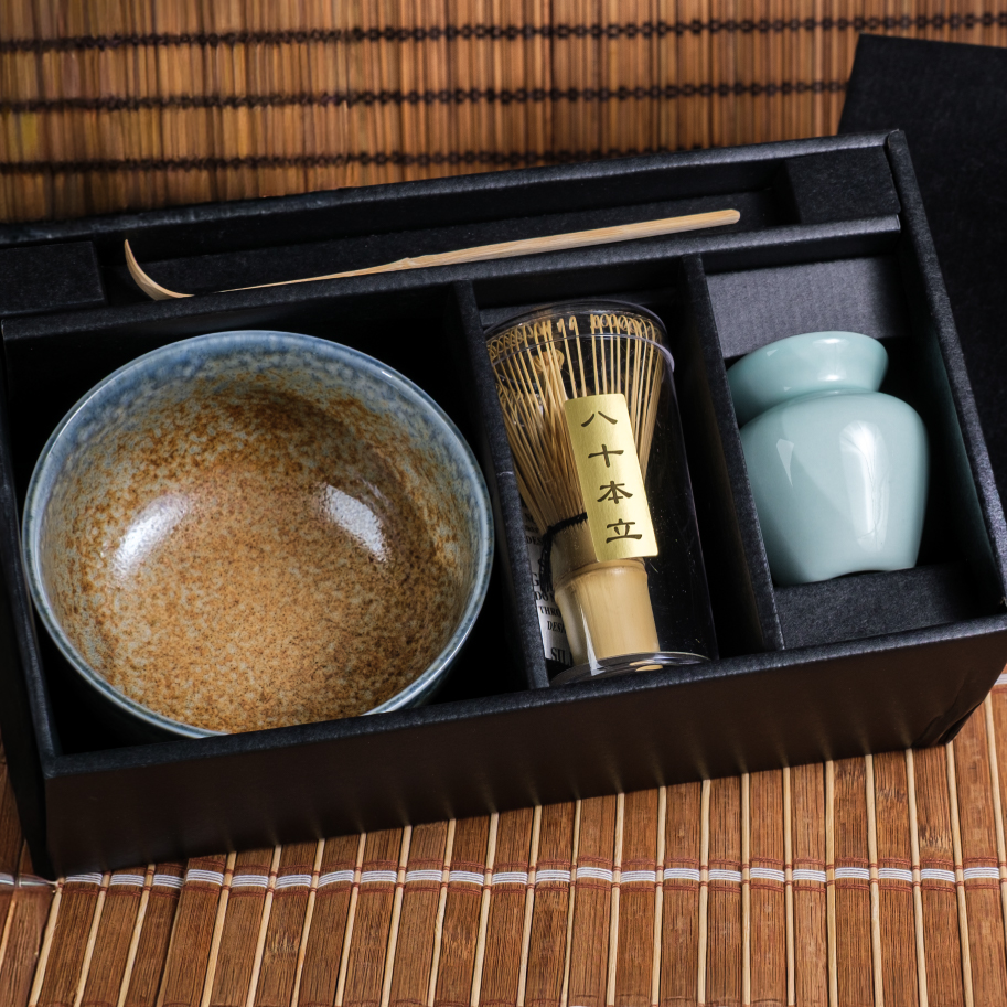 Bastimento Kit Matcha 4 pezzi set tè con tazza e frustino