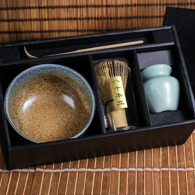 Bastimento Kit Matcha 4 pezzi set tè con tazza e frustino